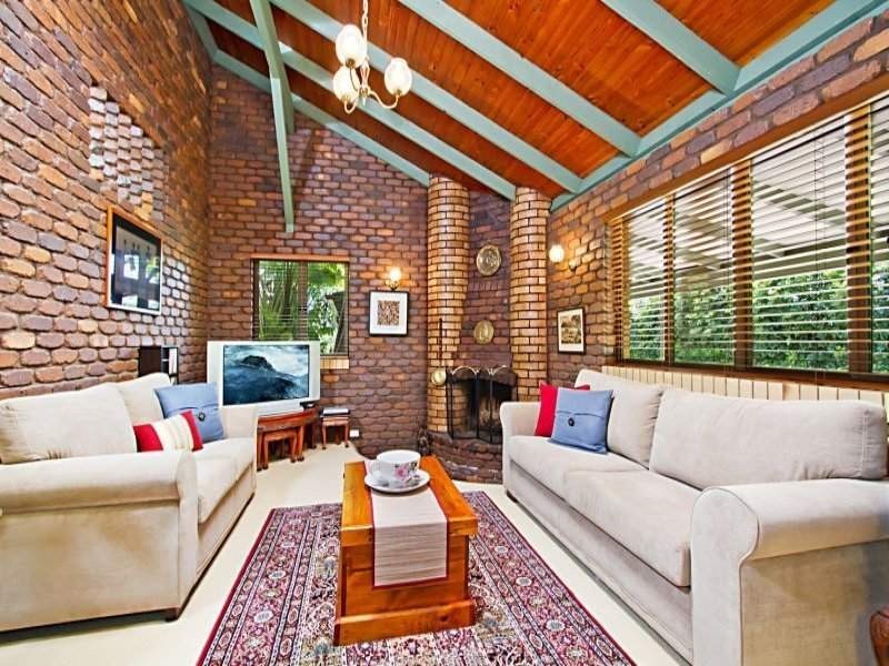 9 Baaring Drive, Karana Downs QLD 4306