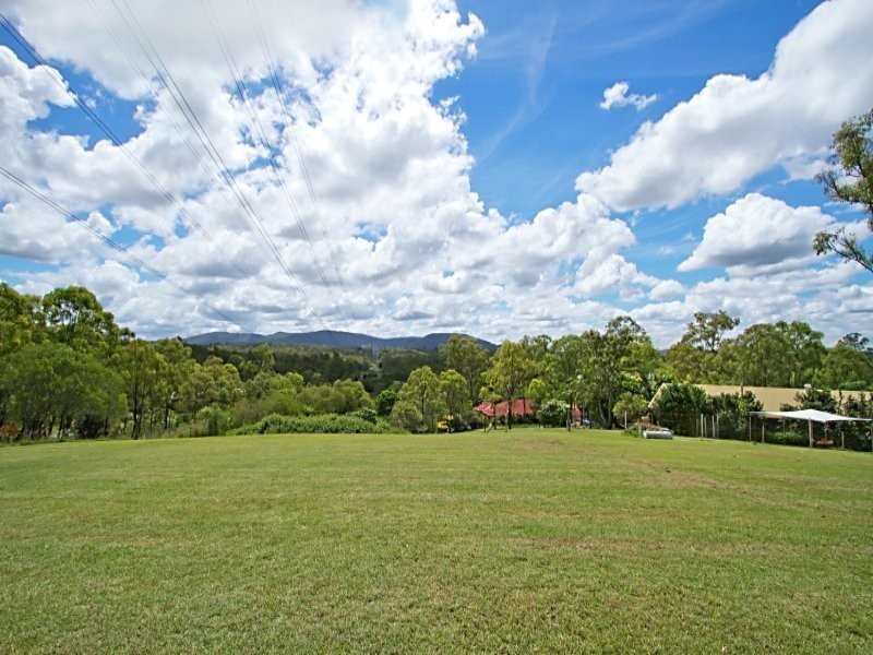 9 Baaring Drive, Karana Downs QLD 4306