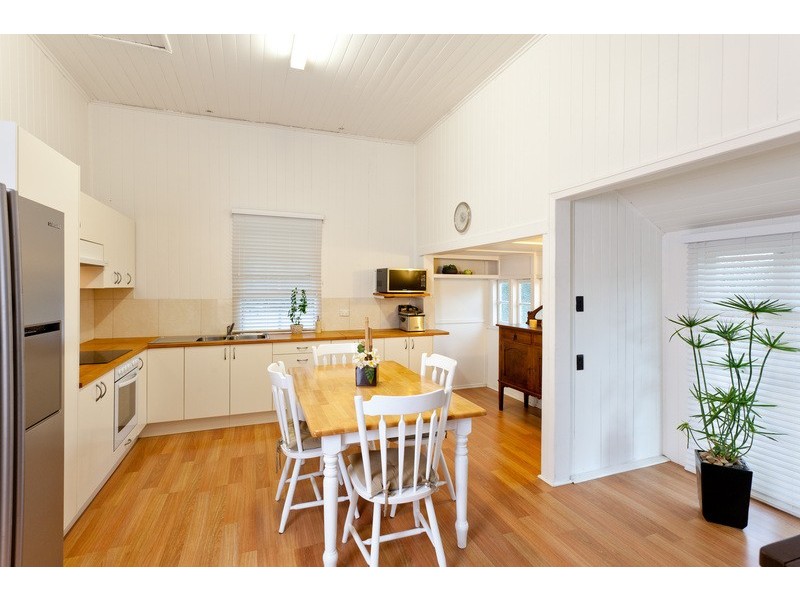 5 Byrne St, Bundamba QLD 4304