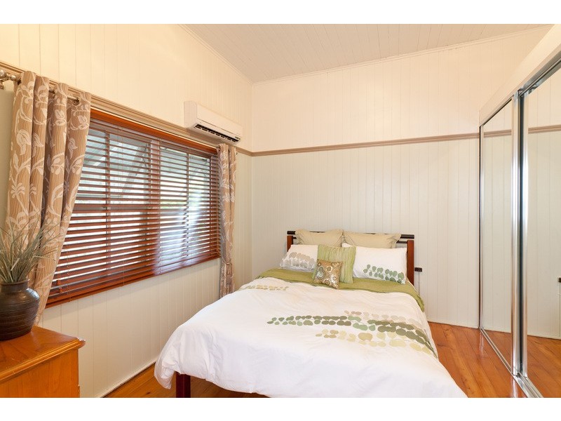 5 Byrne St, Bundamba QLD 4304