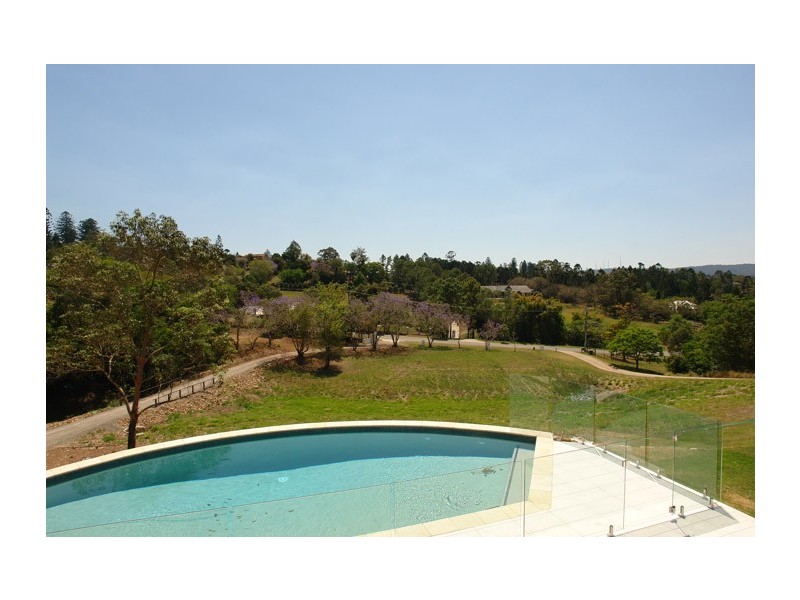 252 Moons Lane,, Brookfield QLD 4069