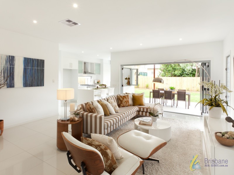 149 Graceville Ave, Graceville QLD 4075