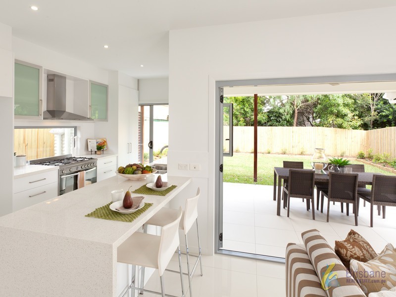 149 Graceville Ave, Graceville QLD 4075