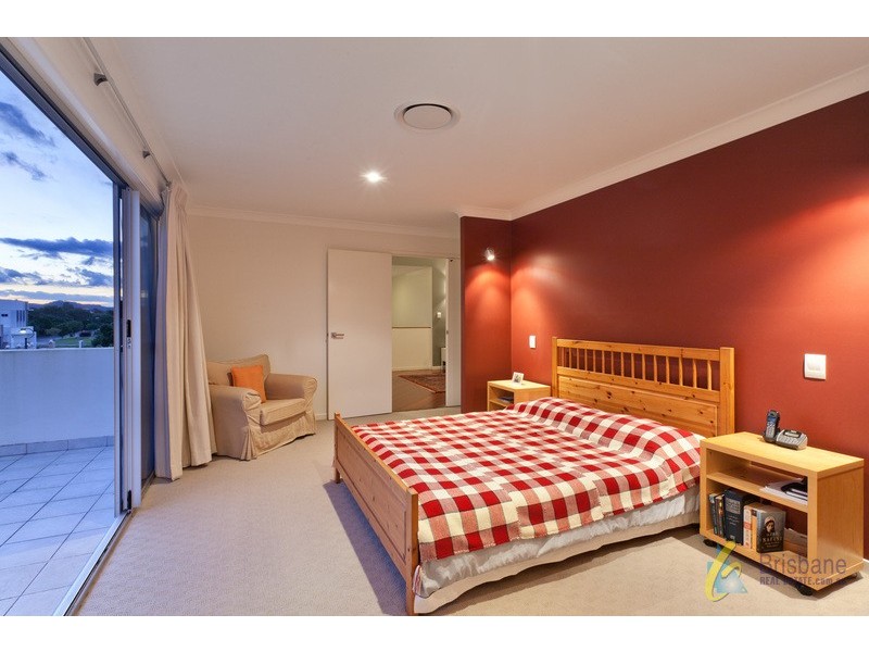 10 Brinley Pl, Sinnamon Park QLD 4073