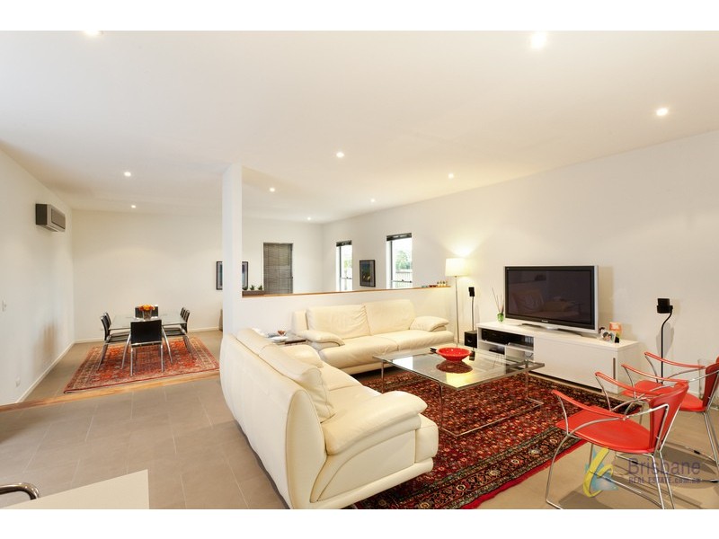 10 Brinley Pl, Sinnamon Park QLD 4073