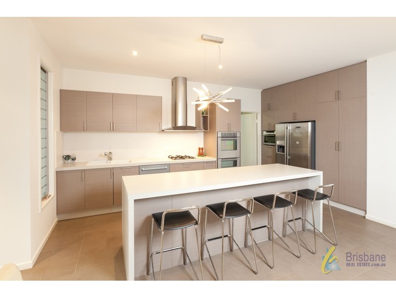 10 Brinley Pl, Sinnamon Park QLD 4073