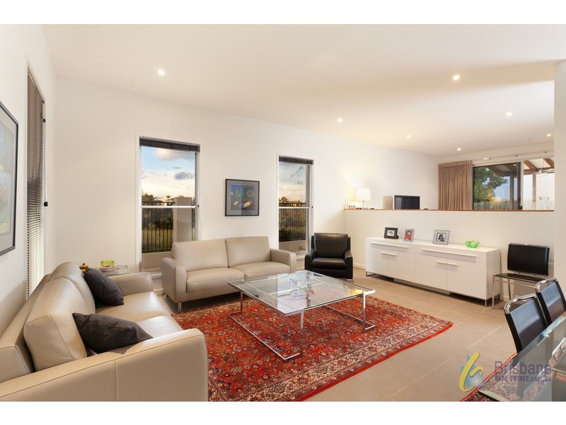 10 Brinley Pl, Sinnamon Park QLD 4073