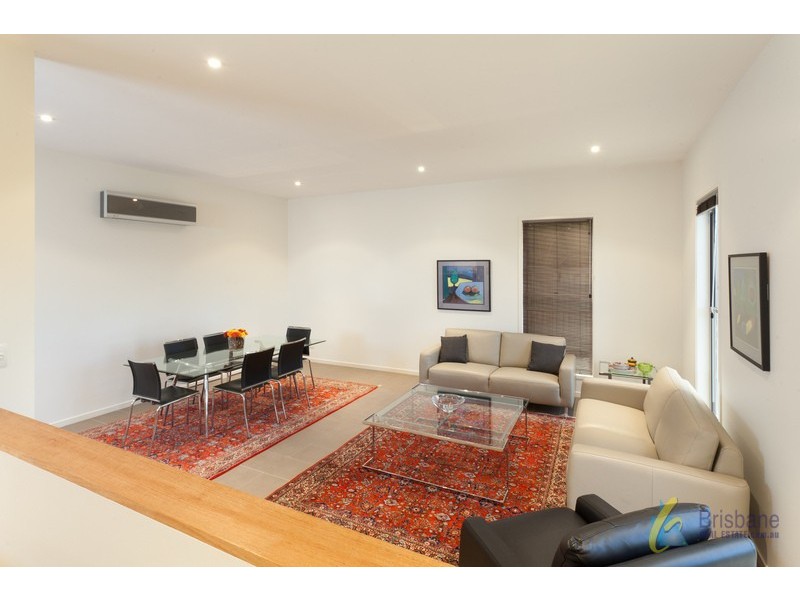 10 Brinley Pl, Sinnamon Park QLD 4073