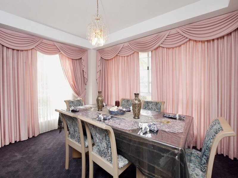 21 Woolner Place, Mount Ommaney QLD 4074