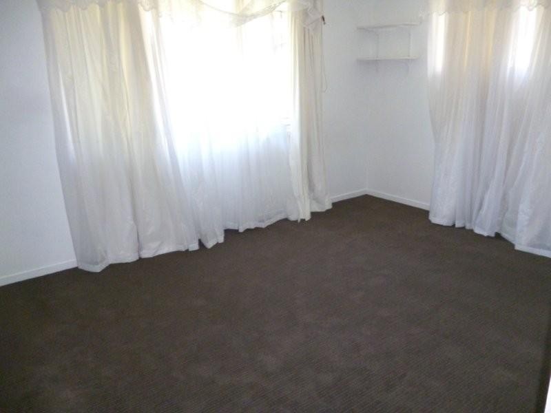 9 Canongate Street, Kenmore QLD 4069