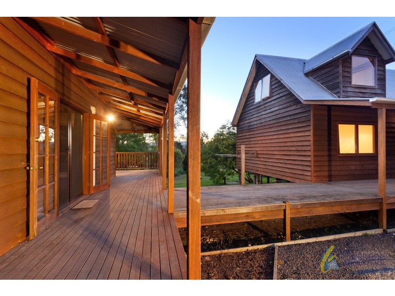 86 Lather Road, Bellbowrie QLD 4070