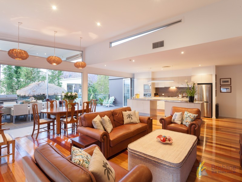 200 Graceville Ave, Graceville QLD 4075