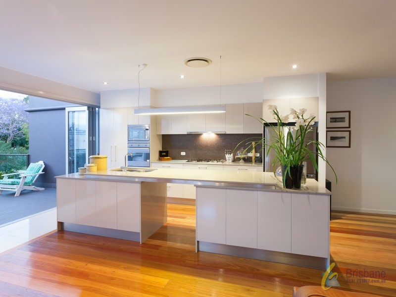 200 Graceville Ave, Graceville QLD 4075