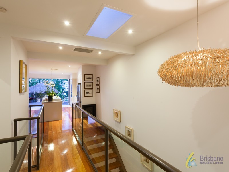 200 Graceville Ave, Graceville QLD 4075