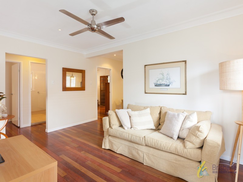 11 Haldane St, Graceville QLD 4075