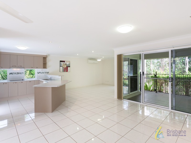 16 Corymbia Cres, Anstead QLD 4070