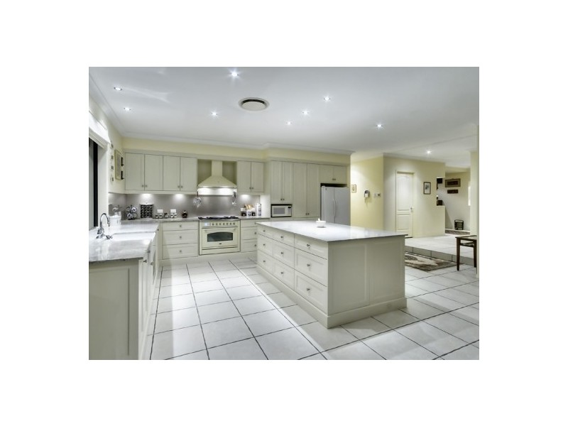 7 Brimblecombe Circuit, Pullenvale QLD 4069