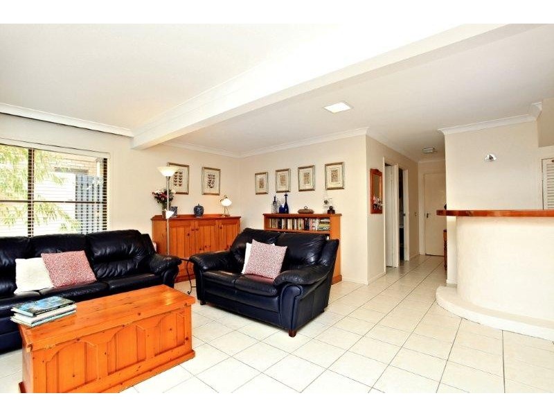 47 Matingara St, Chapel Hill QLD 4069