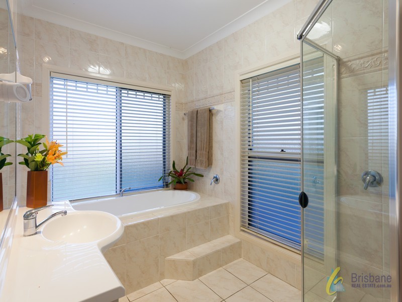 28 Katherine Court, Karalee QLD 4306