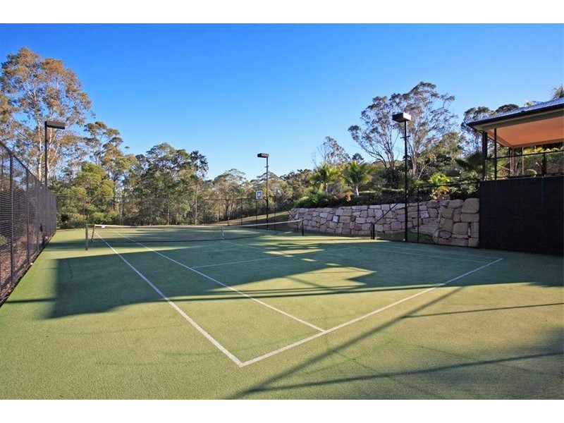 85 Boscombe Road, Brookfield QLD 4069