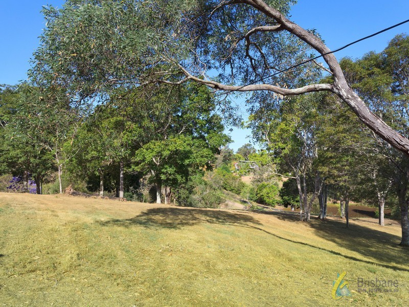 134 Airlie Rd, Pullenvale QLD 4069