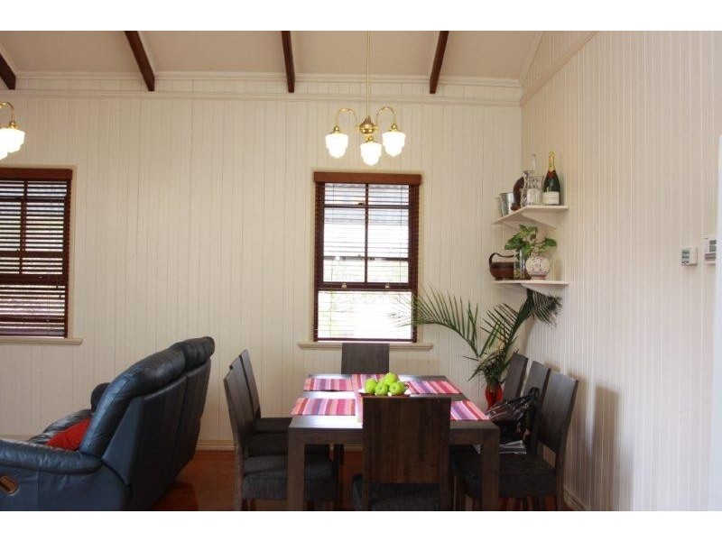 62a Thorpe Street, Indooroopilly QLD 4068