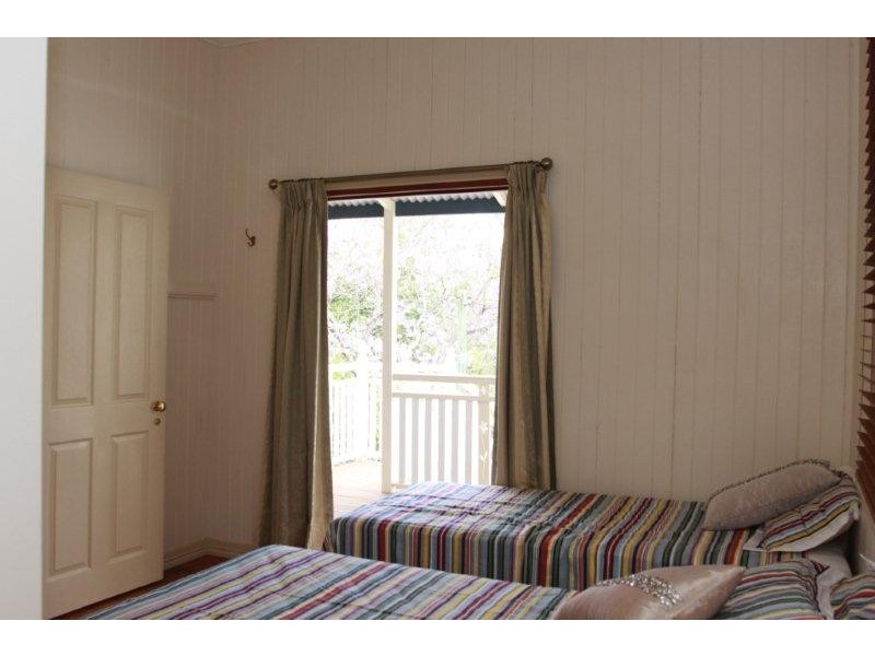 62a Thorpe Street, Indooroopilly QLD 4068