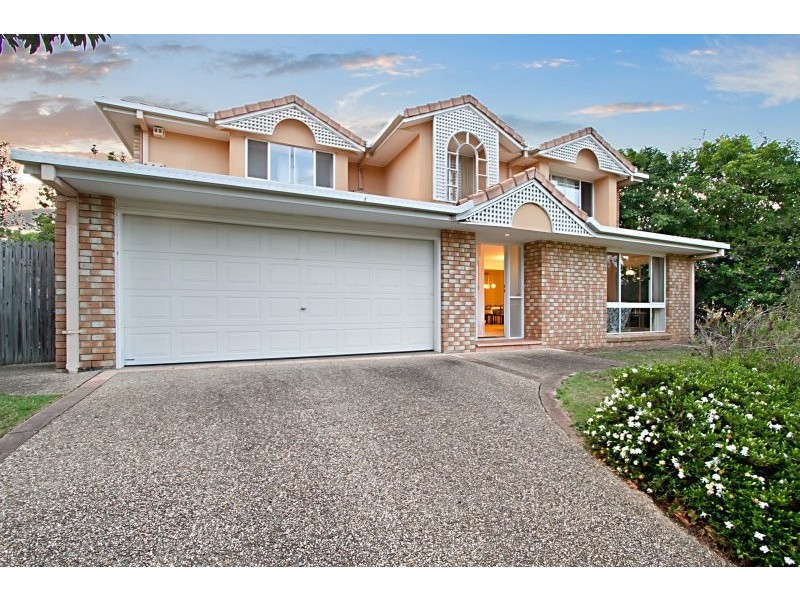 32 DEWSBURY ST, Middle Park QLD 4074