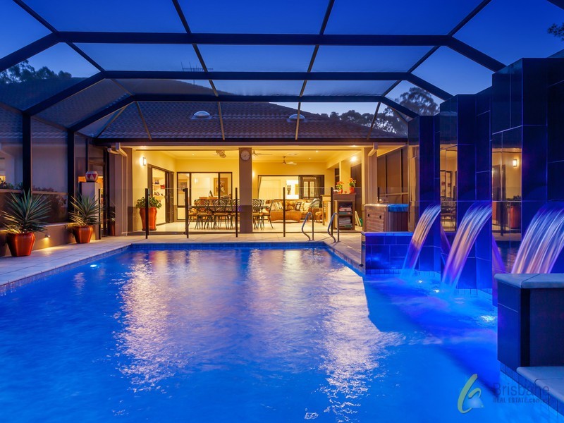 19 Sanctuary Place, Fig Tree Pocket QLD 4069