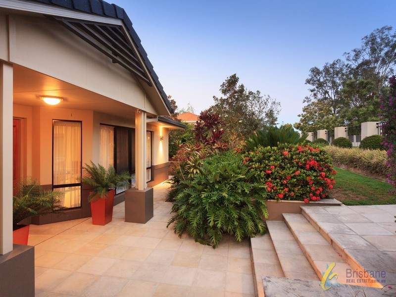 19 Sanctuary Place, Fig Tree Pocket QLD 4069