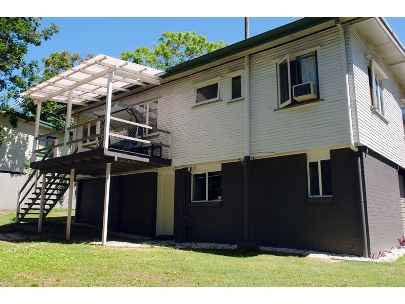 21 Princeton Street, Kenmore QLD 4069