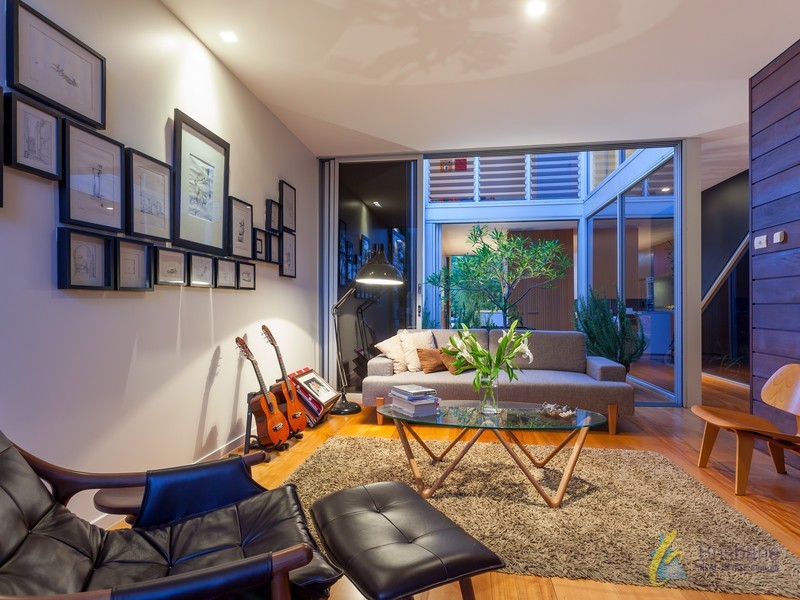 124 Brisbane Corso, Fairfield QLD 4103