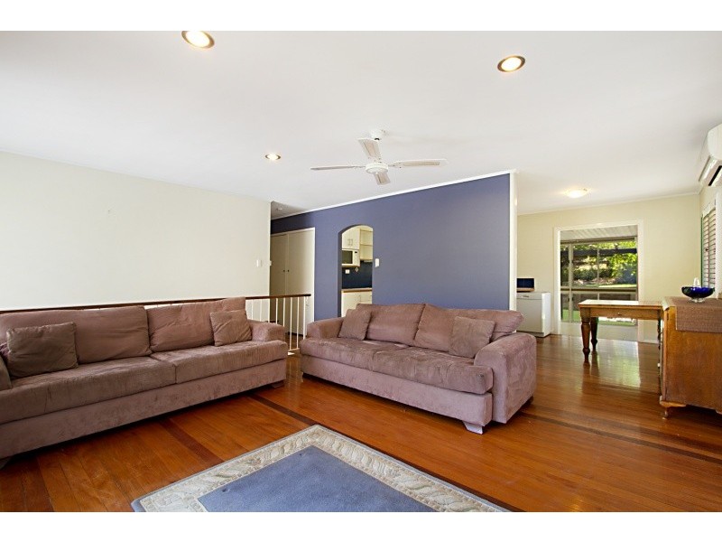 9 Cougar Street, Indooroopilly QLD 4068