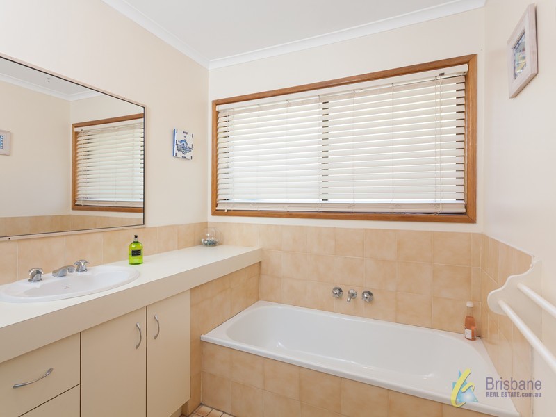 168 Horizon Dr, Westlake QLD 4074