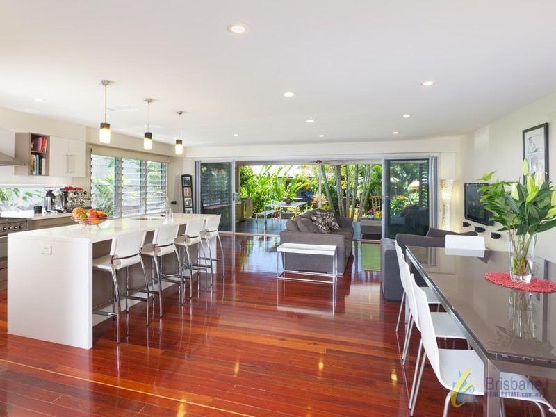 30 Strong Ave, Graceville QLD 4075