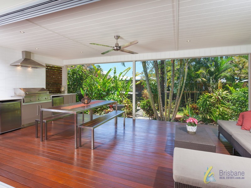 30 Strong Ave, Graceville QLD 4075