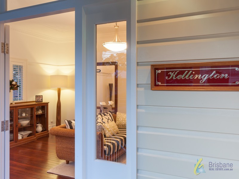 11 Kew Rd, Graceville QLD 4075