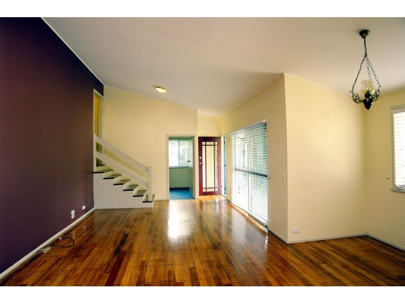 9 Fallbrook Street, Kenmore QLD 4069