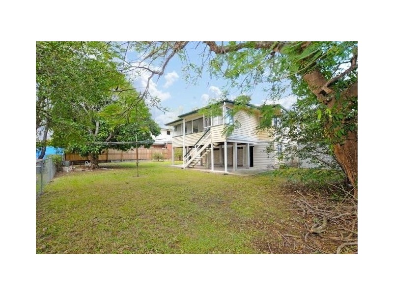 186 Verney Rd East, Graceville QLD 4075