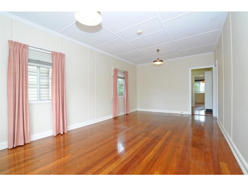 186 Verney Rd East, Graceville QLD 4075