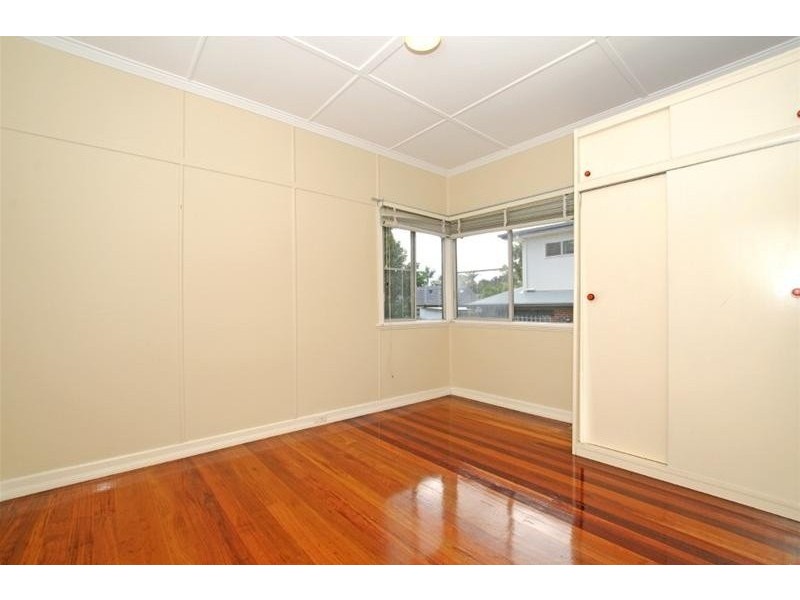 186 Verney Rd East, Graceville QLD 4075