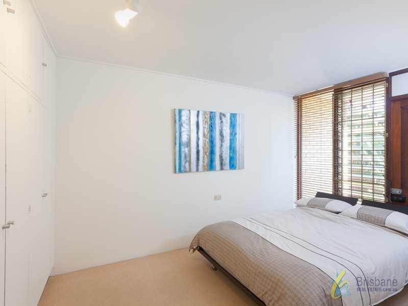 3/15 Priory St, Indooroopilly QLD 4068