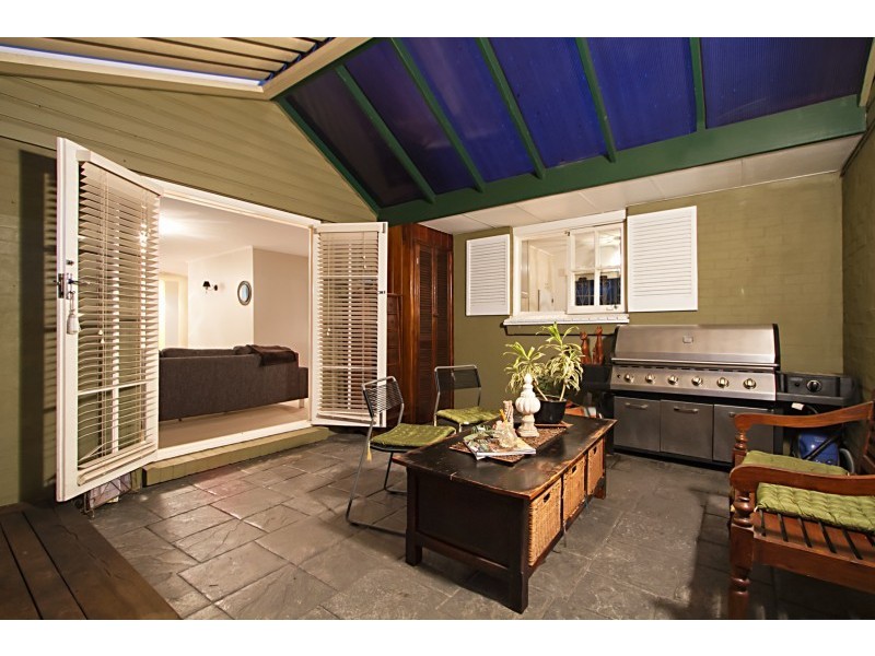 10 LEINSTER ST, Fig Tree Pocket QLD 4069