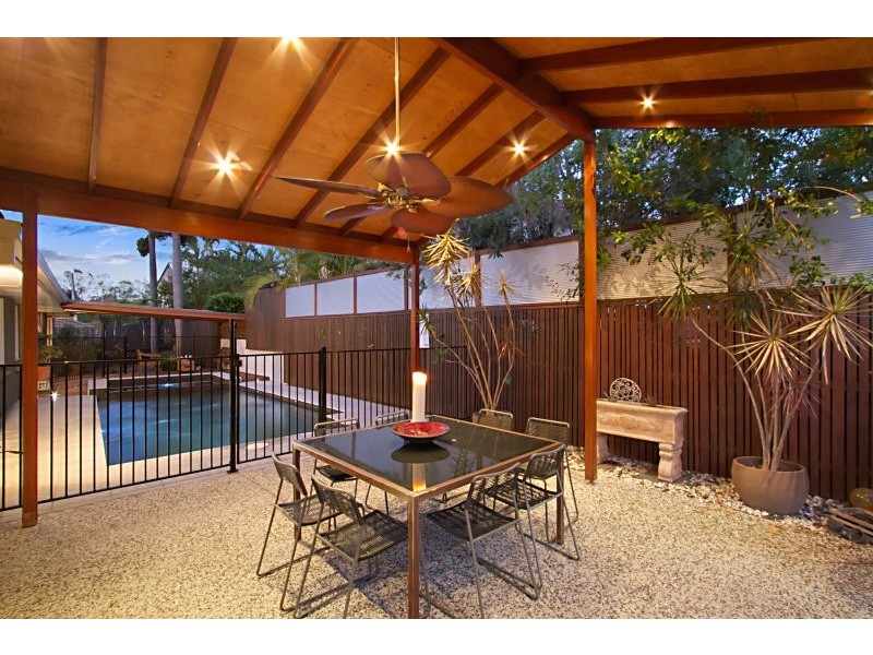 10 LEINSTER ST, Fig Tree Pocket QLD 4069