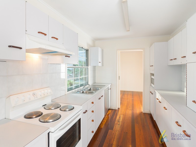 10 Luss Street, Moggill QLD 4070