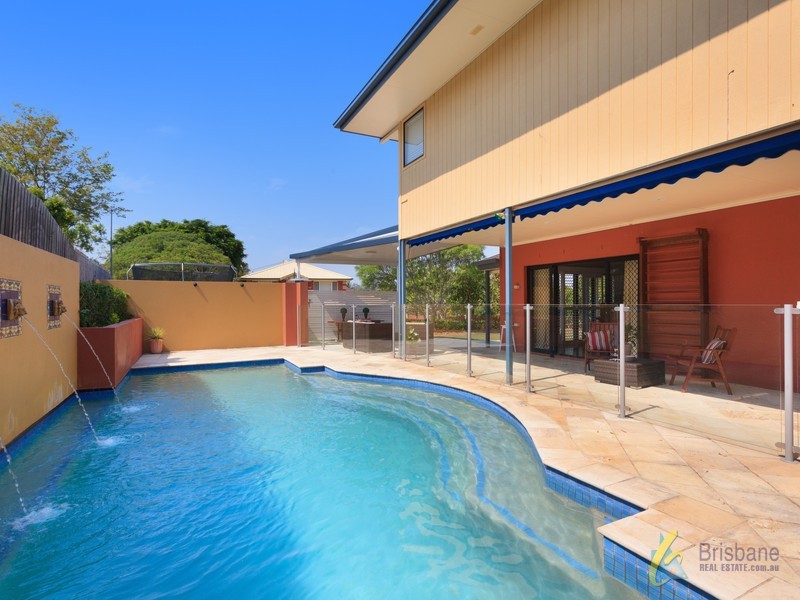 2 Wivenhoe Ct, Westlake QLD 4074