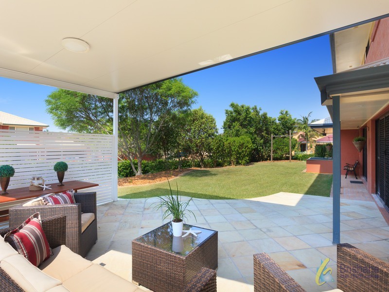 2 Wivenhoe Ct, Westlake QLD 4074
