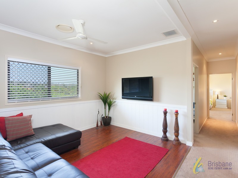 2 Wivenhoe Ct, Westlake QLD 4074