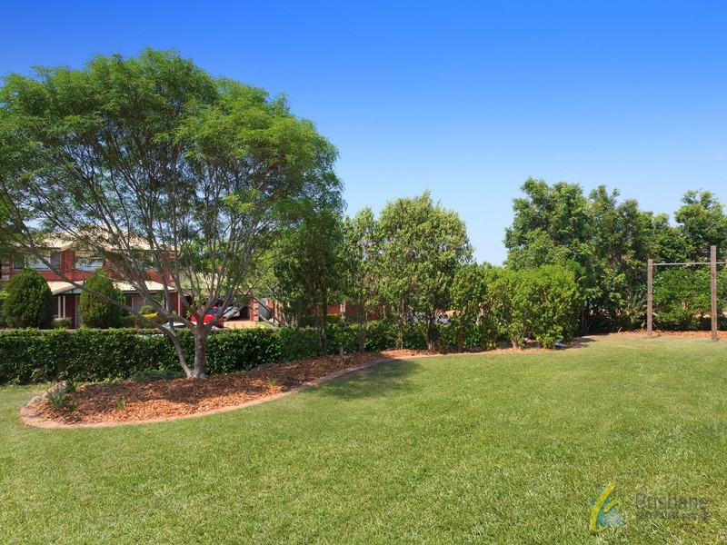 2 Wivenhoe Ct, Westlake QLD 4074