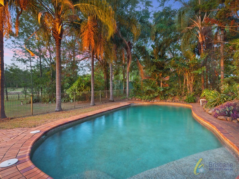 525 Mount Crosby Road, Anstead QLD 4070